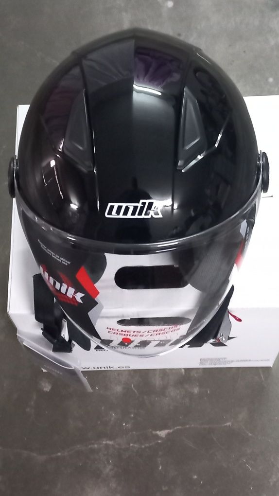 Capacete UNIK preto brilhante S