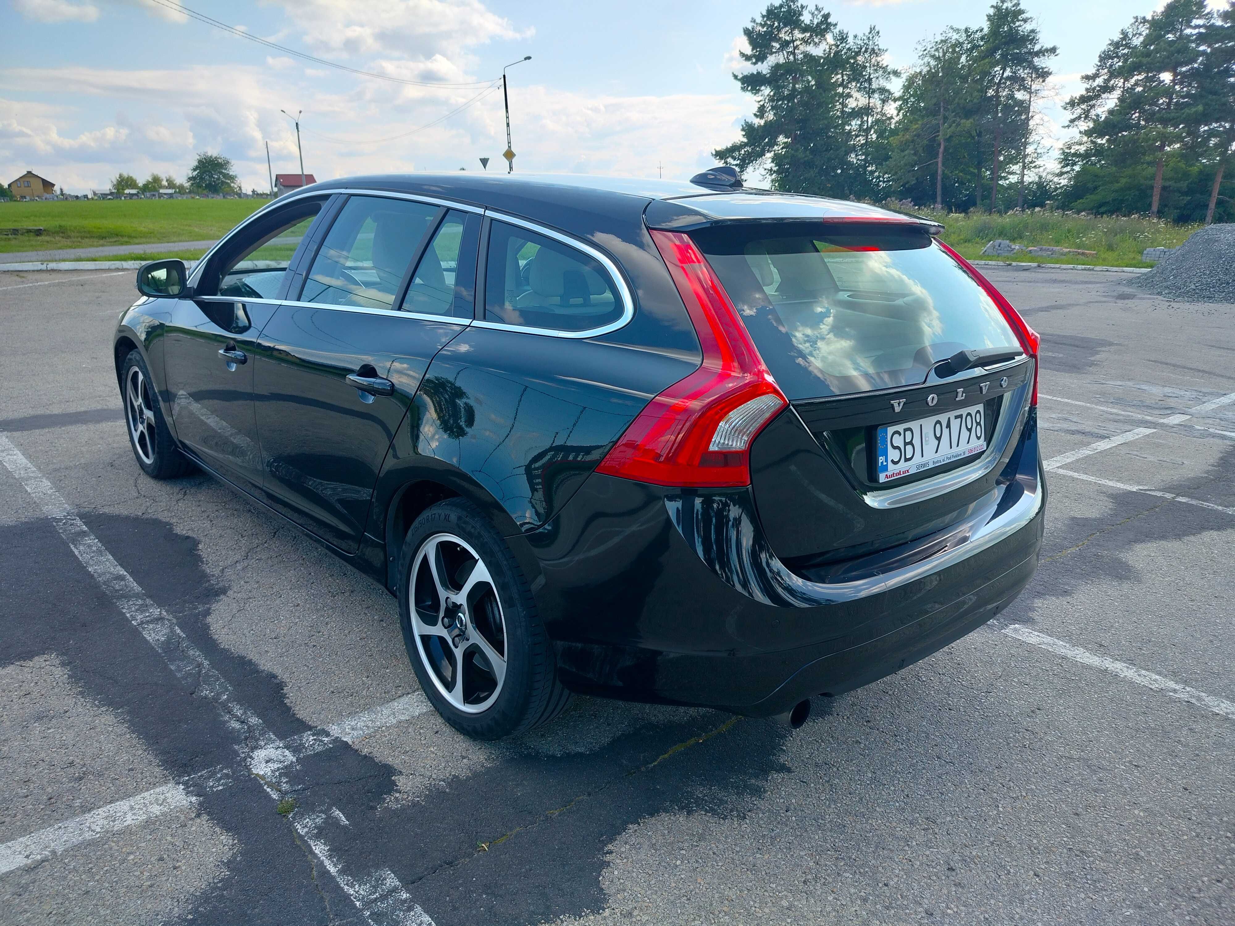 Volvo V60 1.6d 2015r