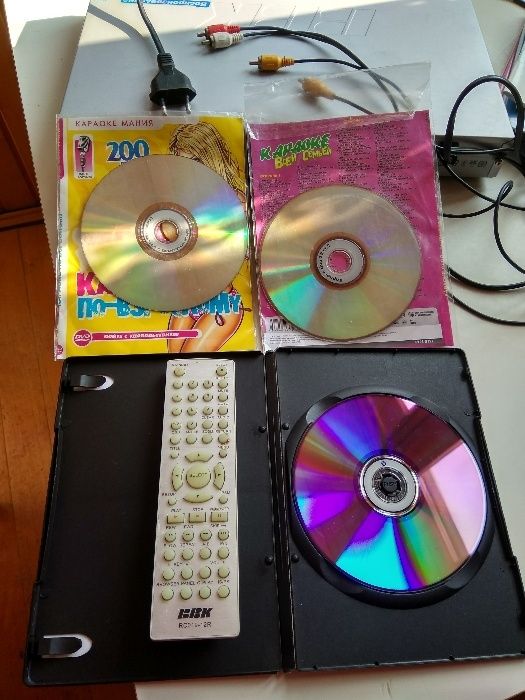 BBK DVD-плеер DV314S караоке двд плеер MPEG-4 требует ремонта