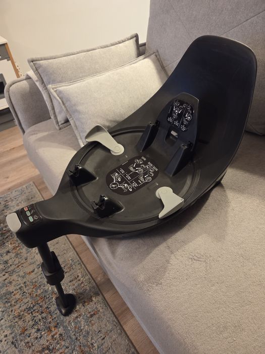 Cybex Cloud T i-Size + baza 360 (0-13 kg / 45-87 cm) stan bardzo dobry