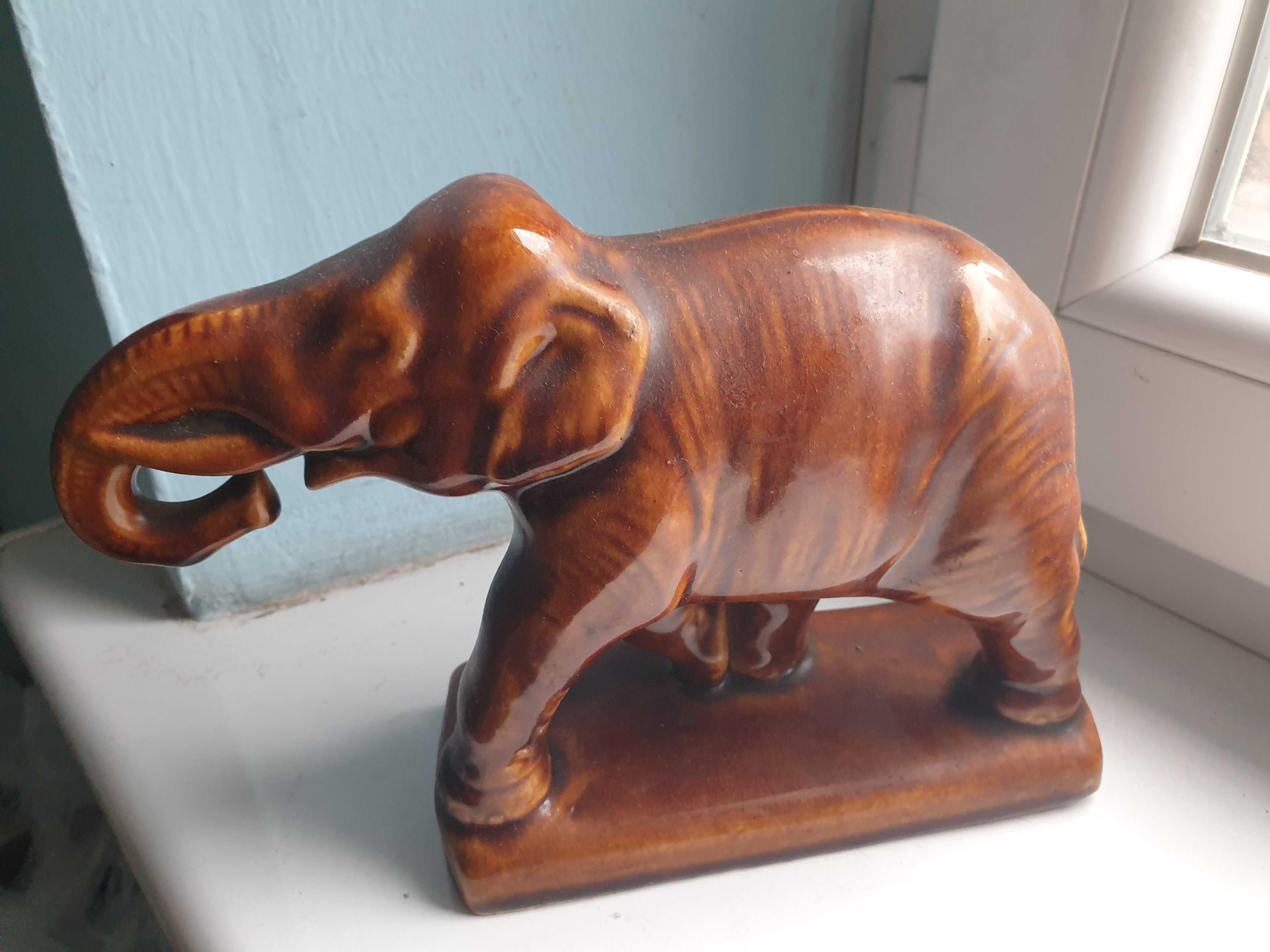 słoń figurka ceramiczna lata 60.