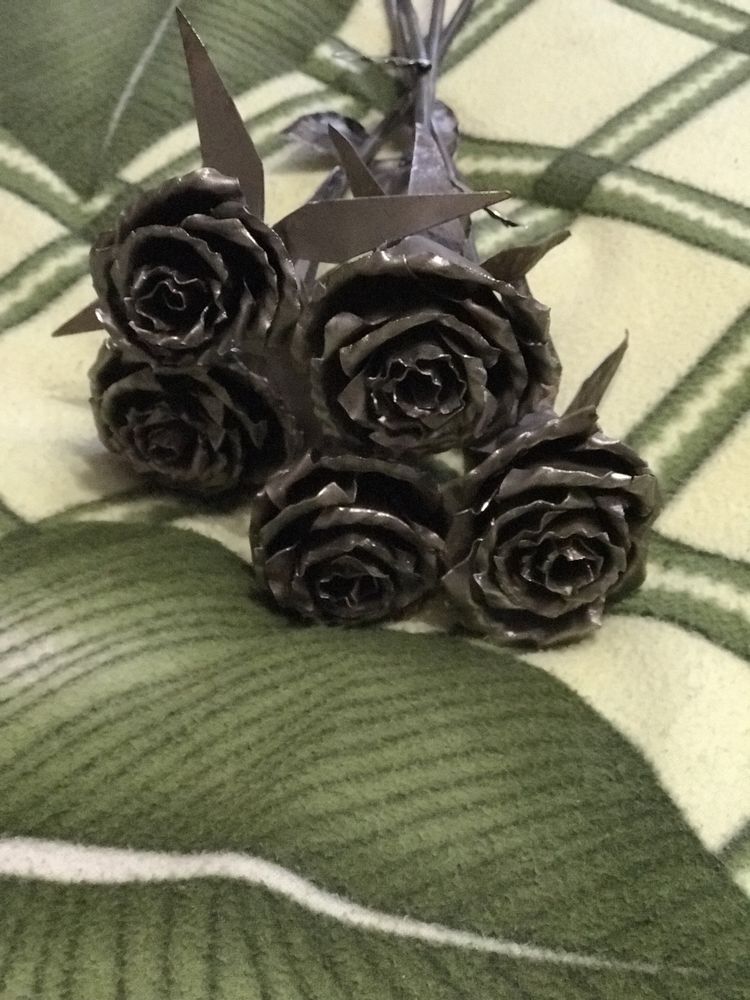 Рози з металу ручна робота