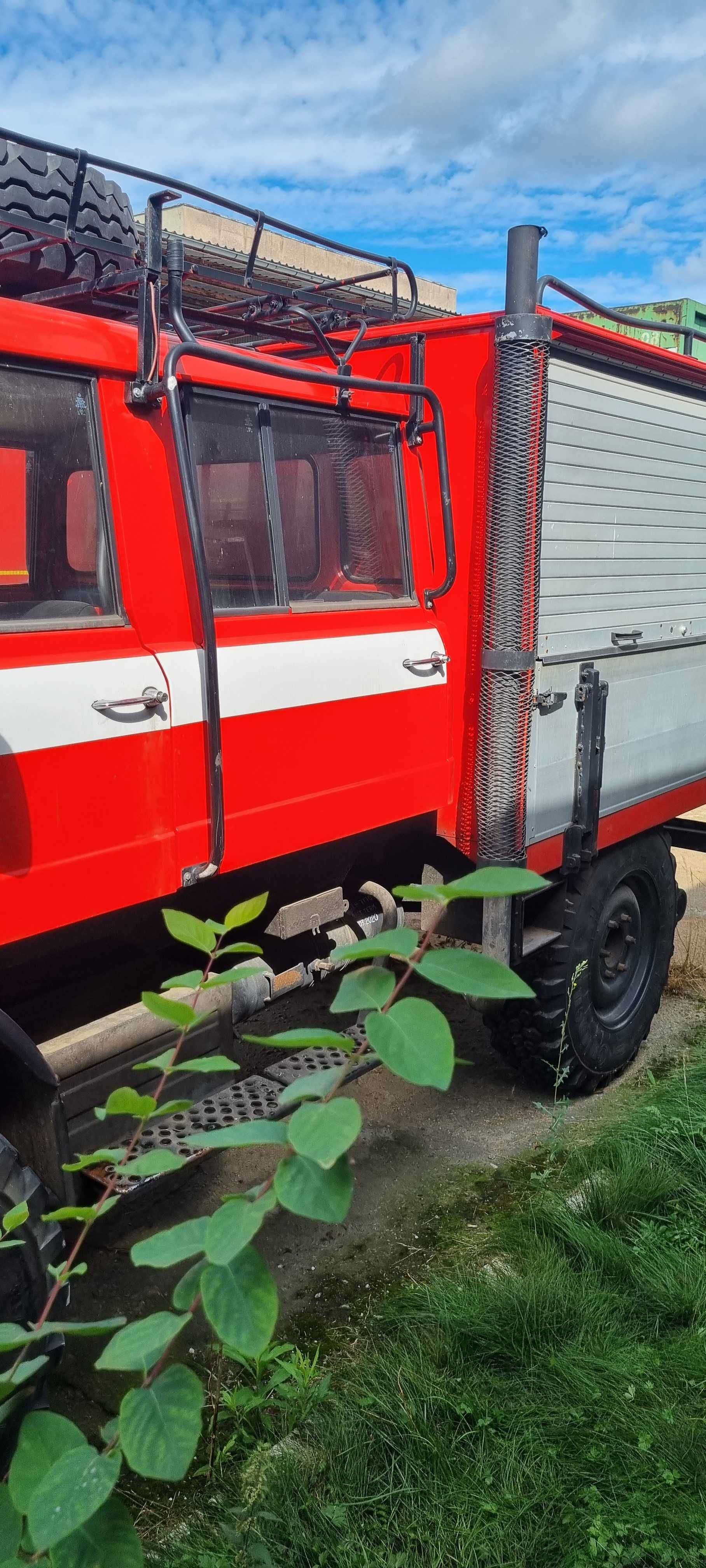 Mercedes unimog dubel kabina