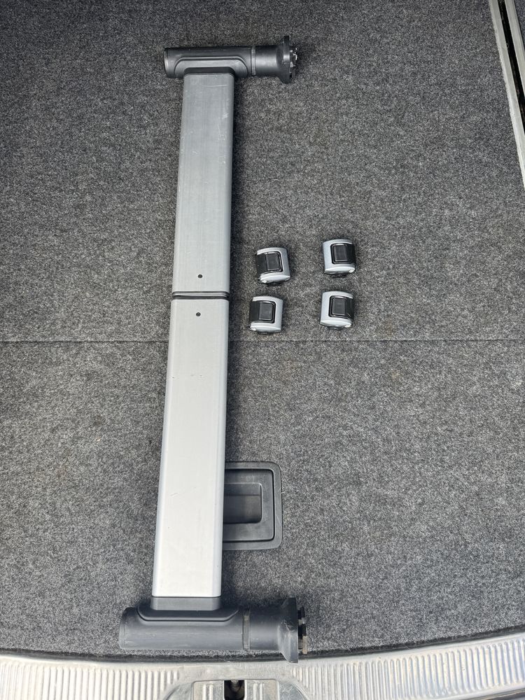 Шторка розпорка, тримач, гачки багажника skoda superb 2