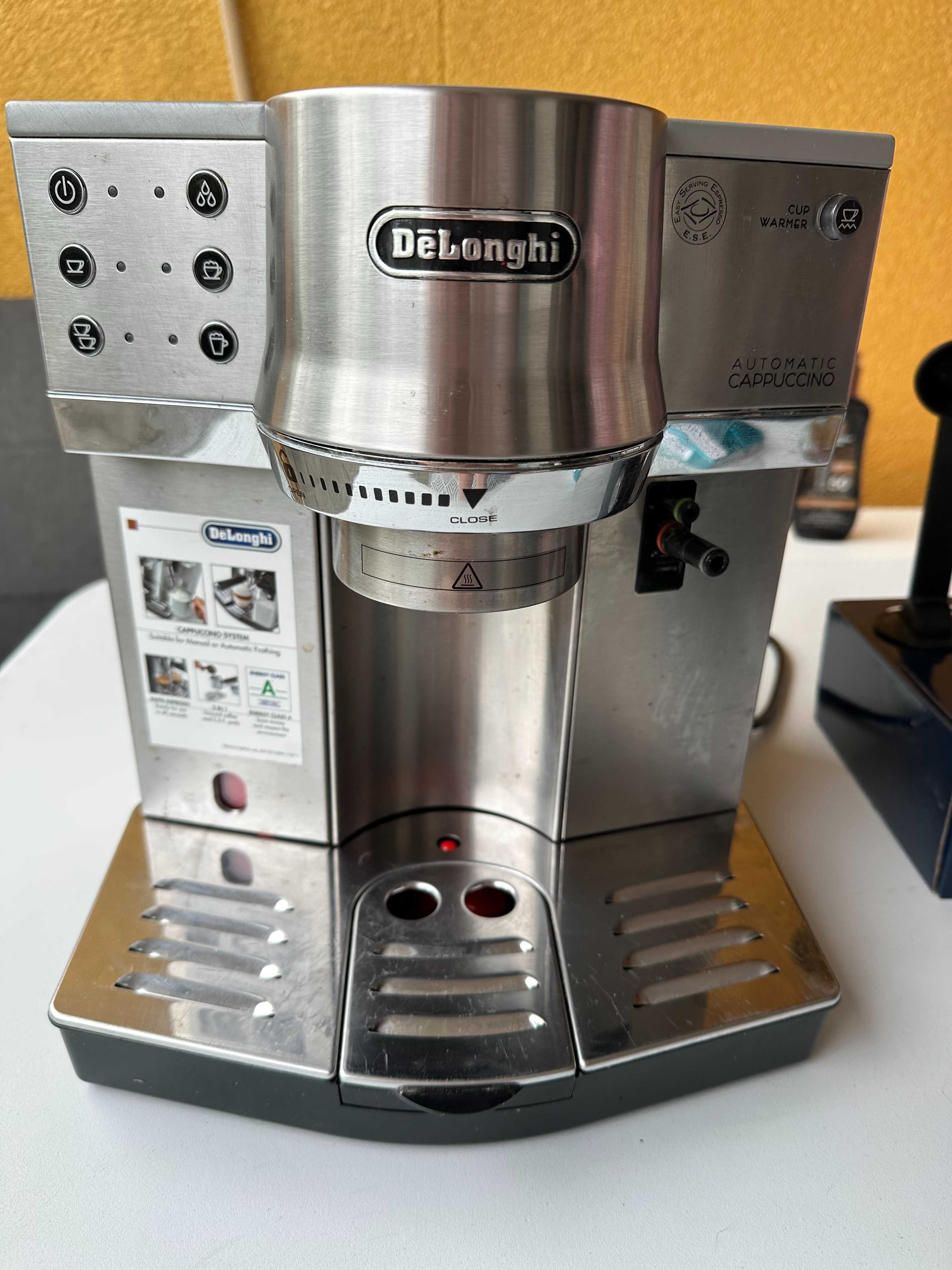 Ciśnieniowy Ekspres do kawy Automatic Cappucino DeLonghi EC850.M
