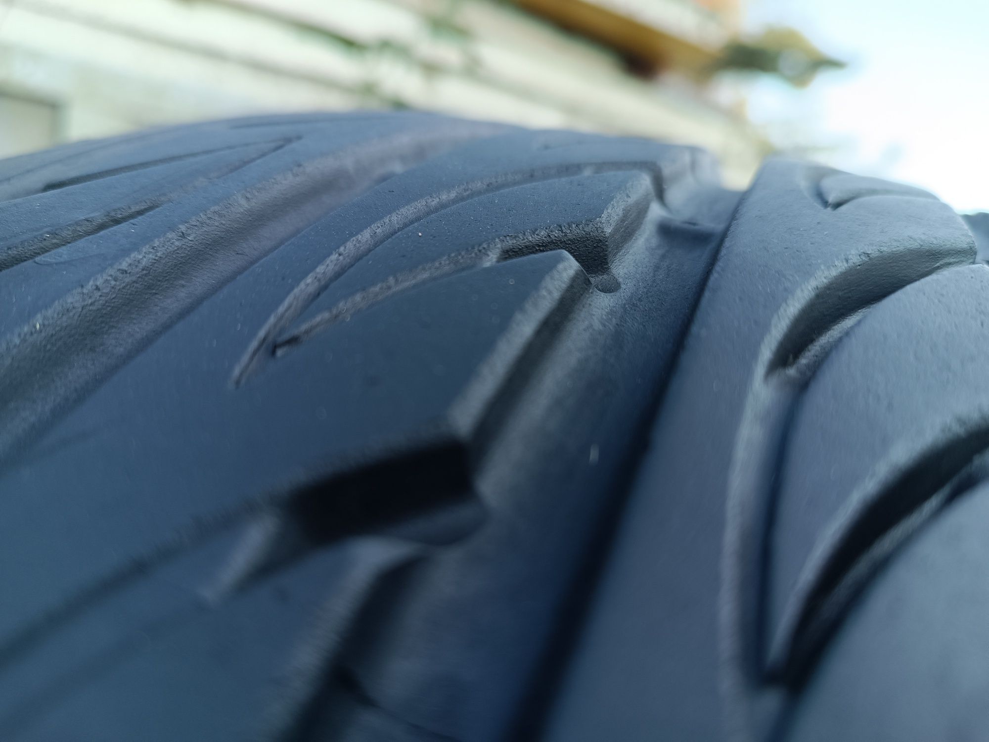 Sprzedam Oponę pojedyńczą 225/45 r17 Pirelli