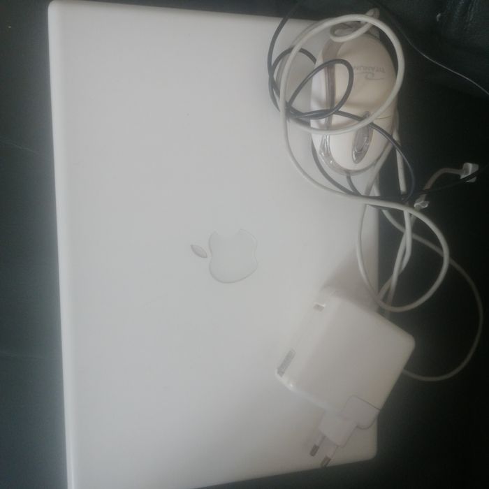 Laptop Apple system wendows xp