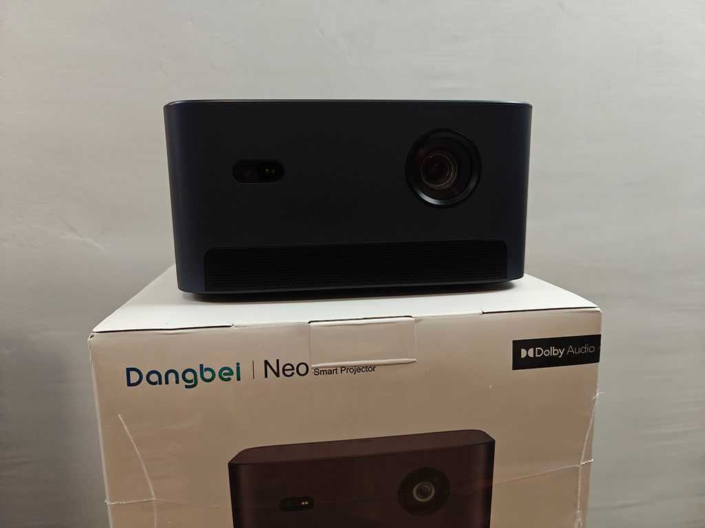 проектор Dangbei Neo Smart Projector 1080p