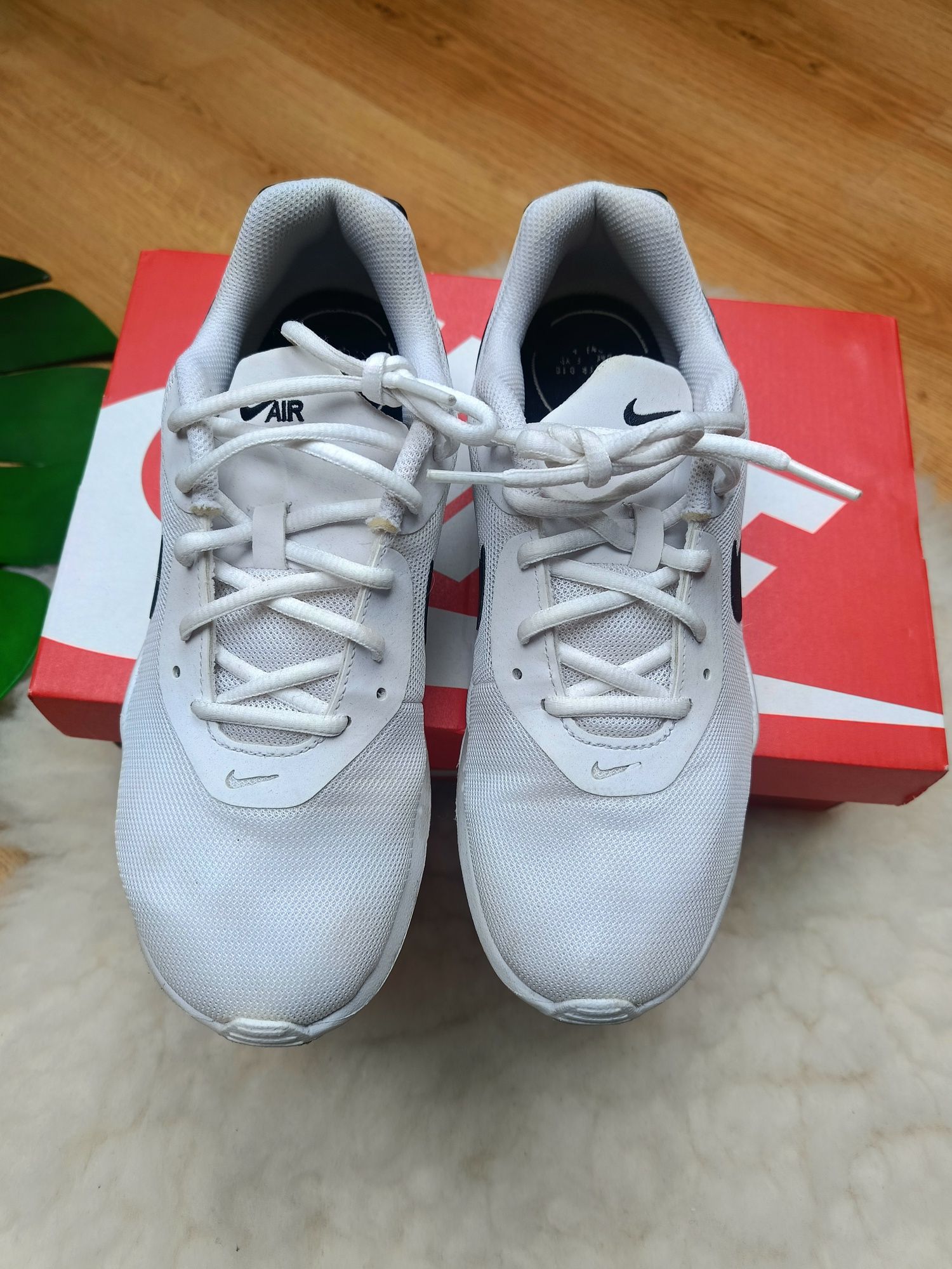 Damskie buty Air Max Oketo Throwback Future marki Nike to kultowy mode
