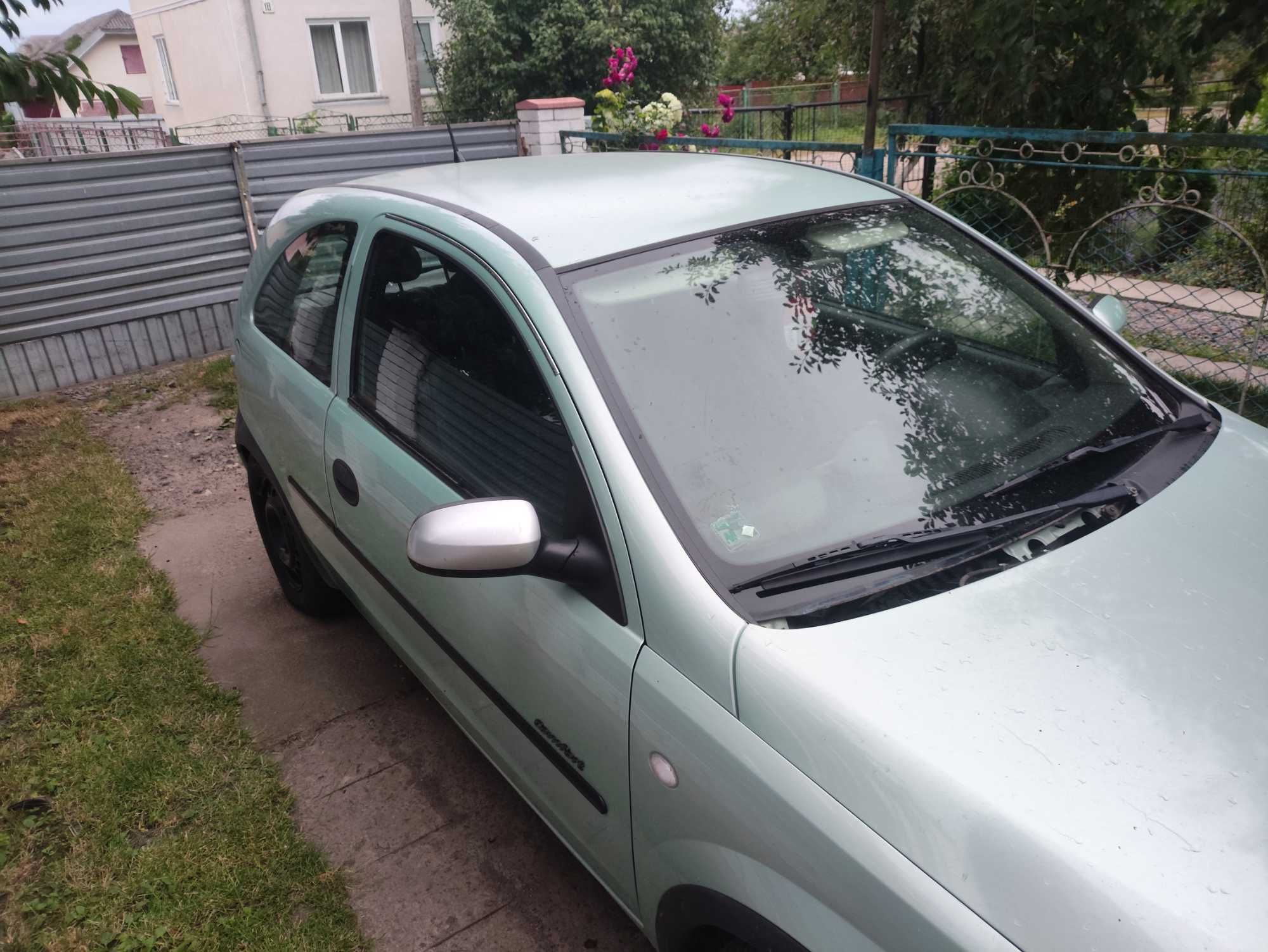 Продам Опель Корсу 1.0