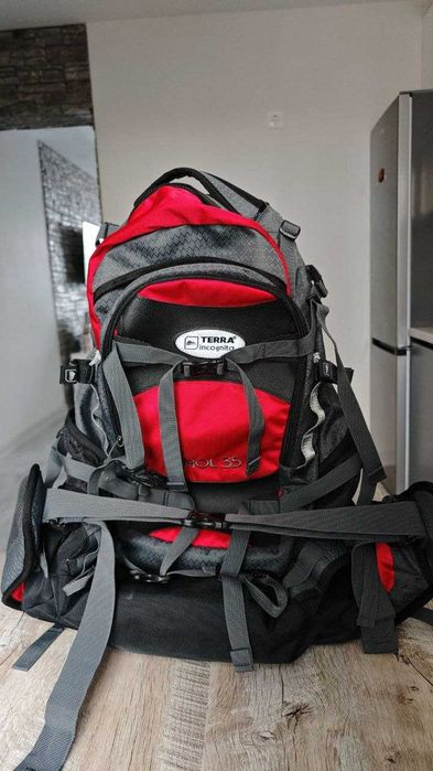 Туристичні рюкзаки Terra Incognita Tirol 35 і FreeRider 35