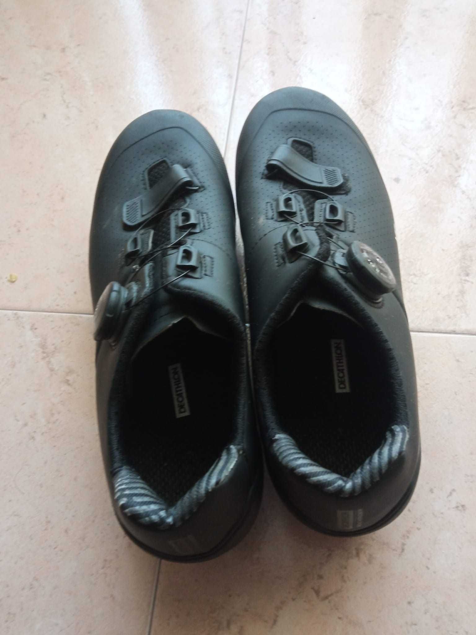 Vendo sapatos BTT tamanho 43