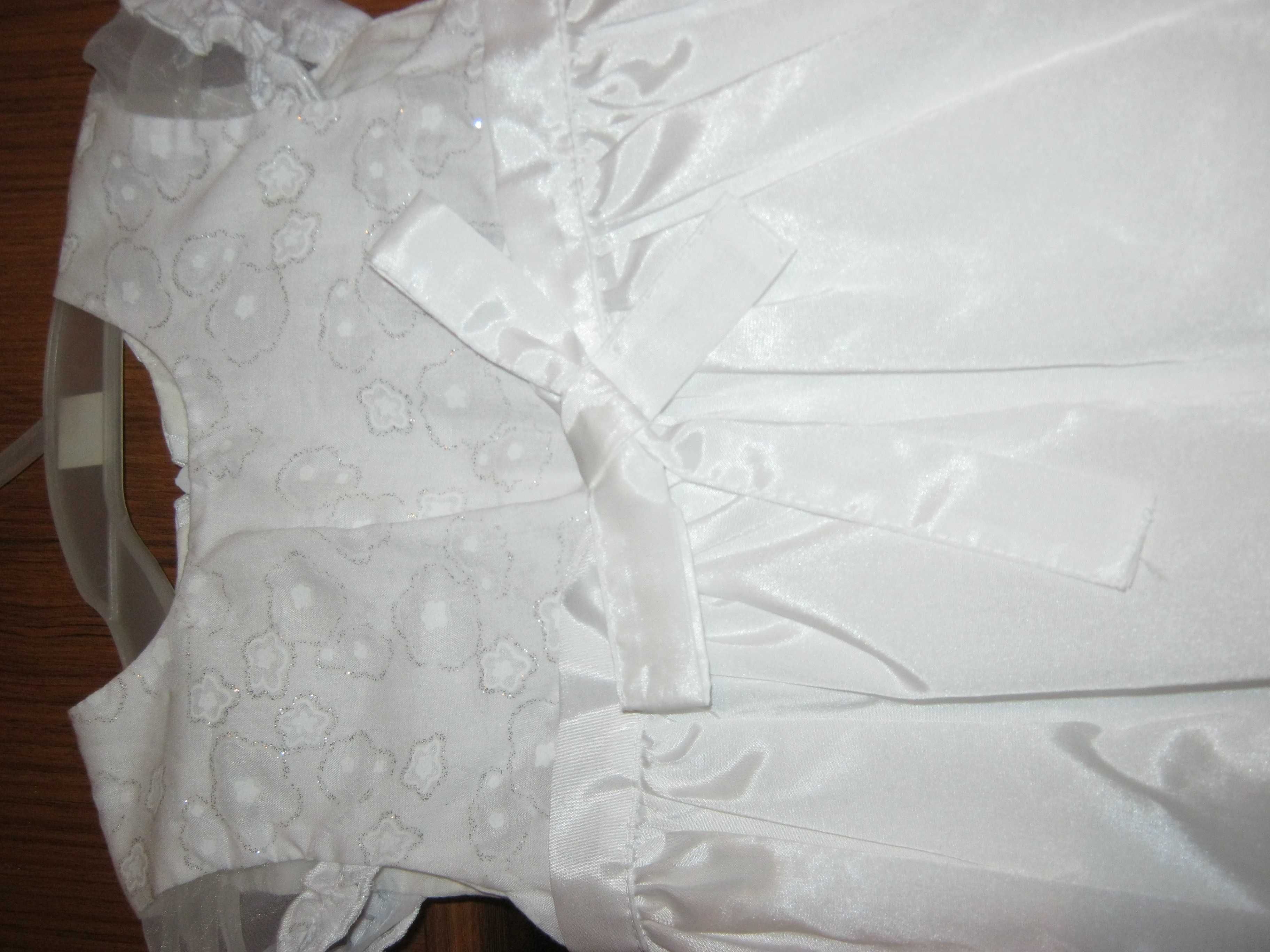 biała sukieneczka r. r.74