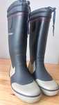 Kalosze żeglarskie Crewsaver Long Boots z naturalnego kauczuku.