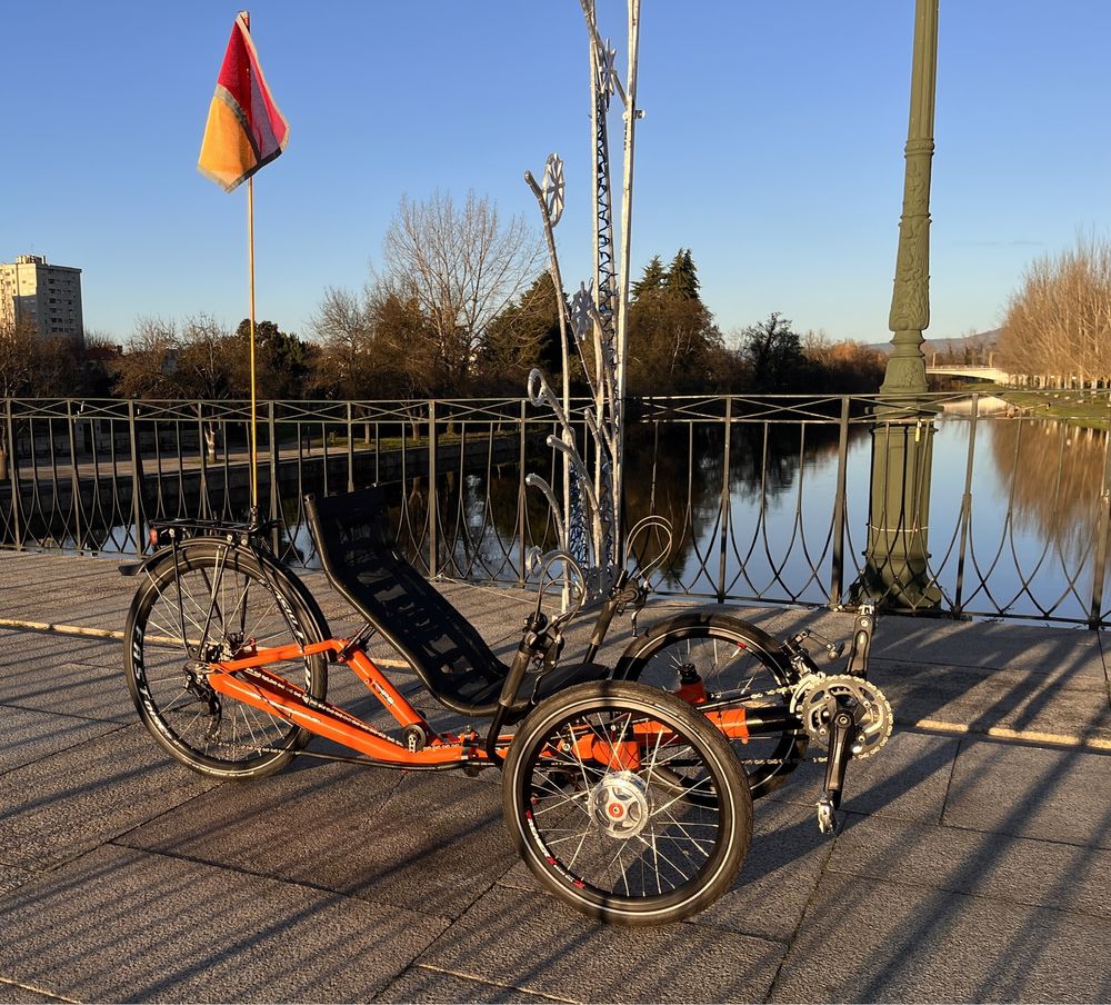 Azub T-Tris26- Reclinada-Recumbent-Trike-Rohloff