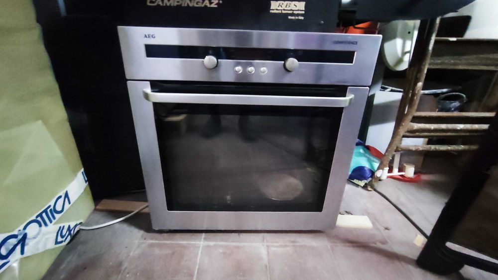 Forno Ariston em inox