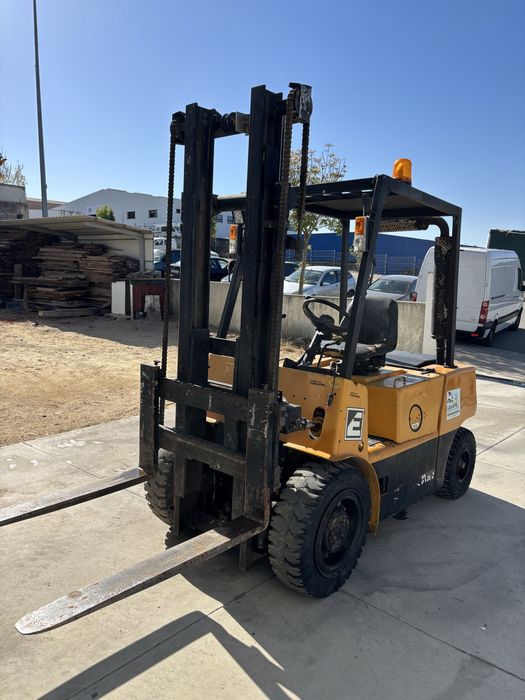 Empilhador 2.5 T