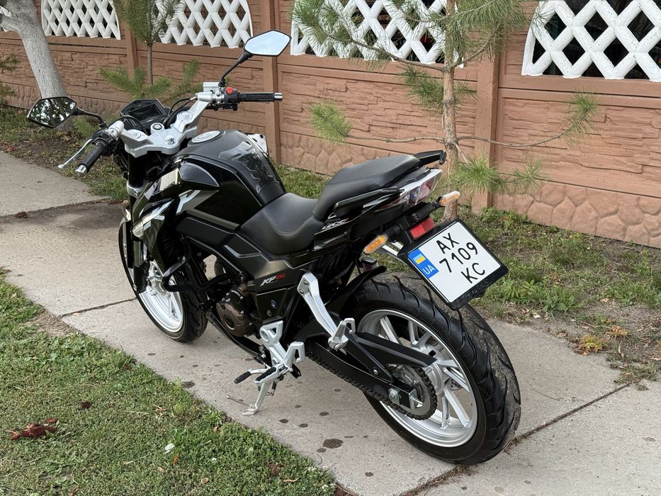 Продам Lifan kp250