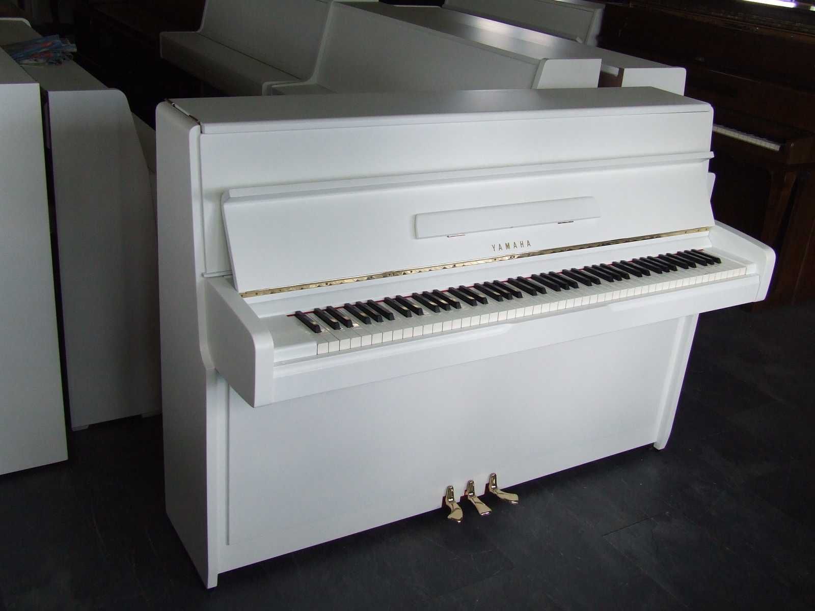 Pianino Yamaha mod M1, białe