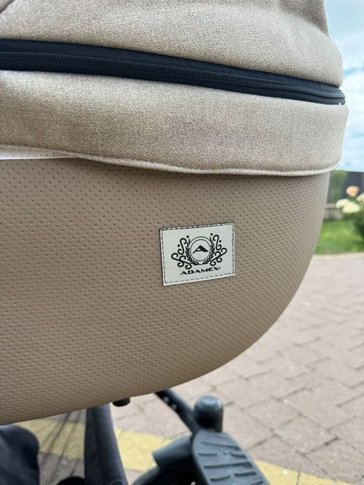 Дитяча коляска 2 в 1 в хорошому стані