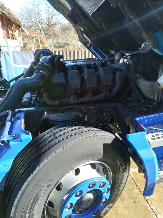 Самоскид Мерседес