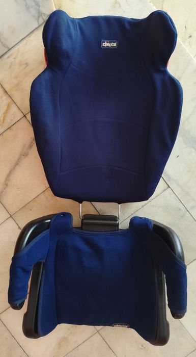 Cadeira de criança para viatura de marca CHICO, homologada