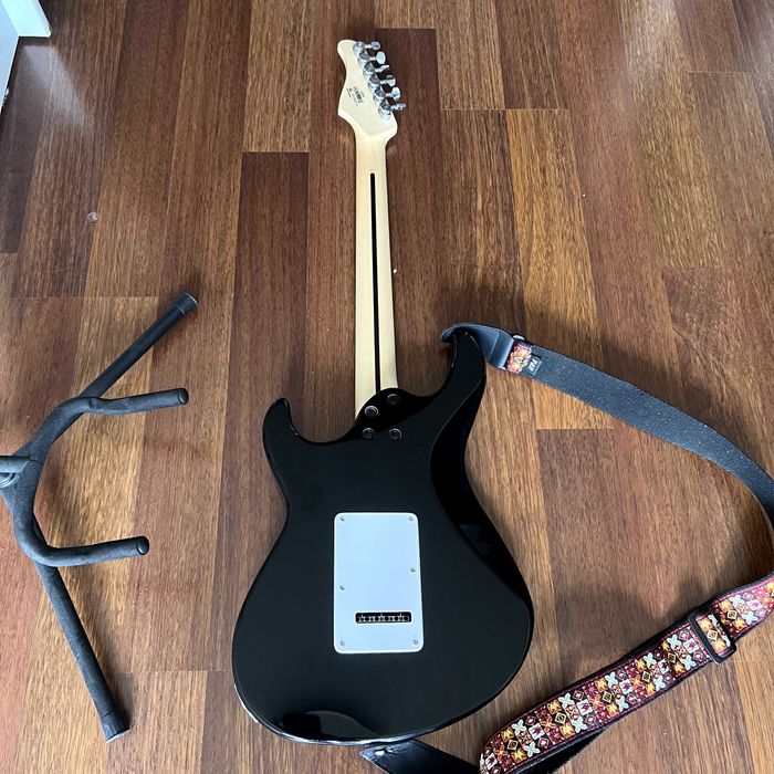 Cort G200 BLK Gitara Elektryczna Stratocaster