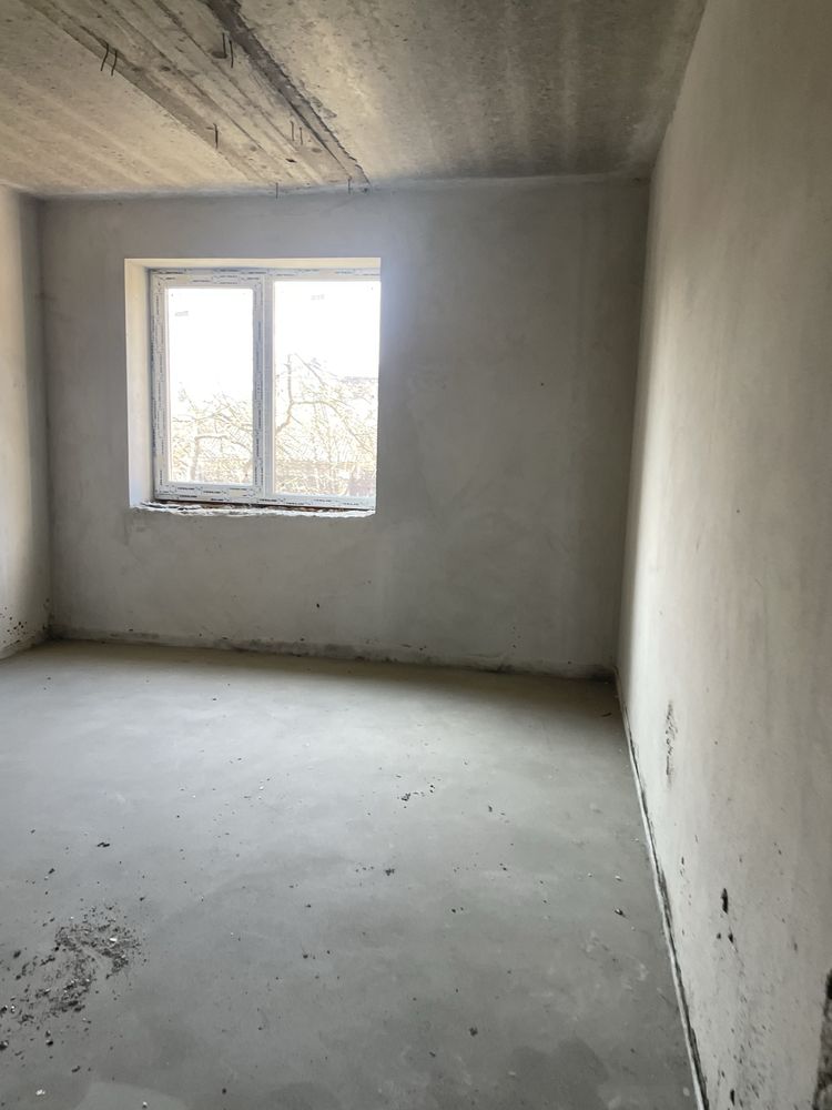 Продаж 2 х кікв+ комірка в обжитій новобудові Солнка!