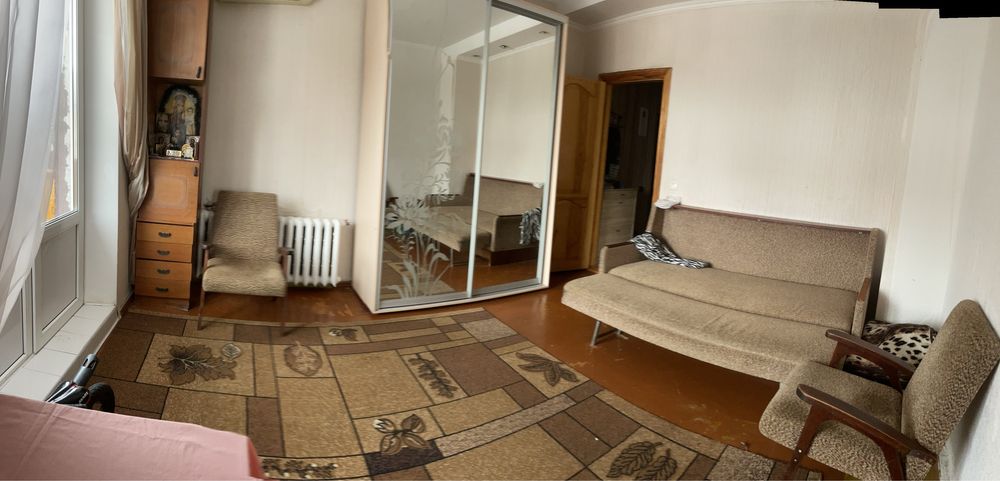Продам 2х кімнатну в центрі міста Гребінка, Полтавська обл