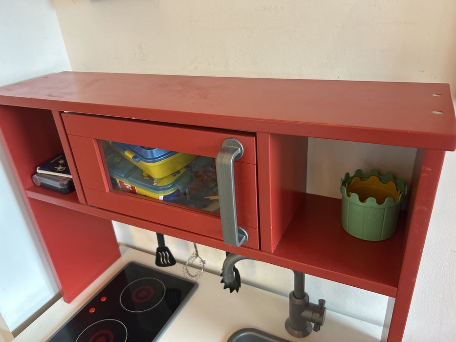 Cozinha criança ikea vermelha