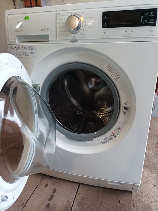 Пральна машина з функцією стірка паром на 8кг Electrolux