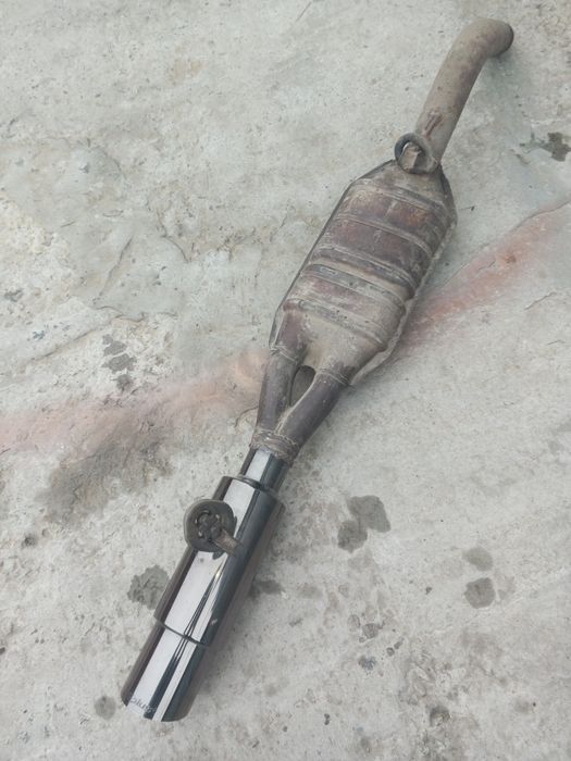 Прямоток Audi A6 C4 Audi 100 C4 глушитель прямоточний універсальний