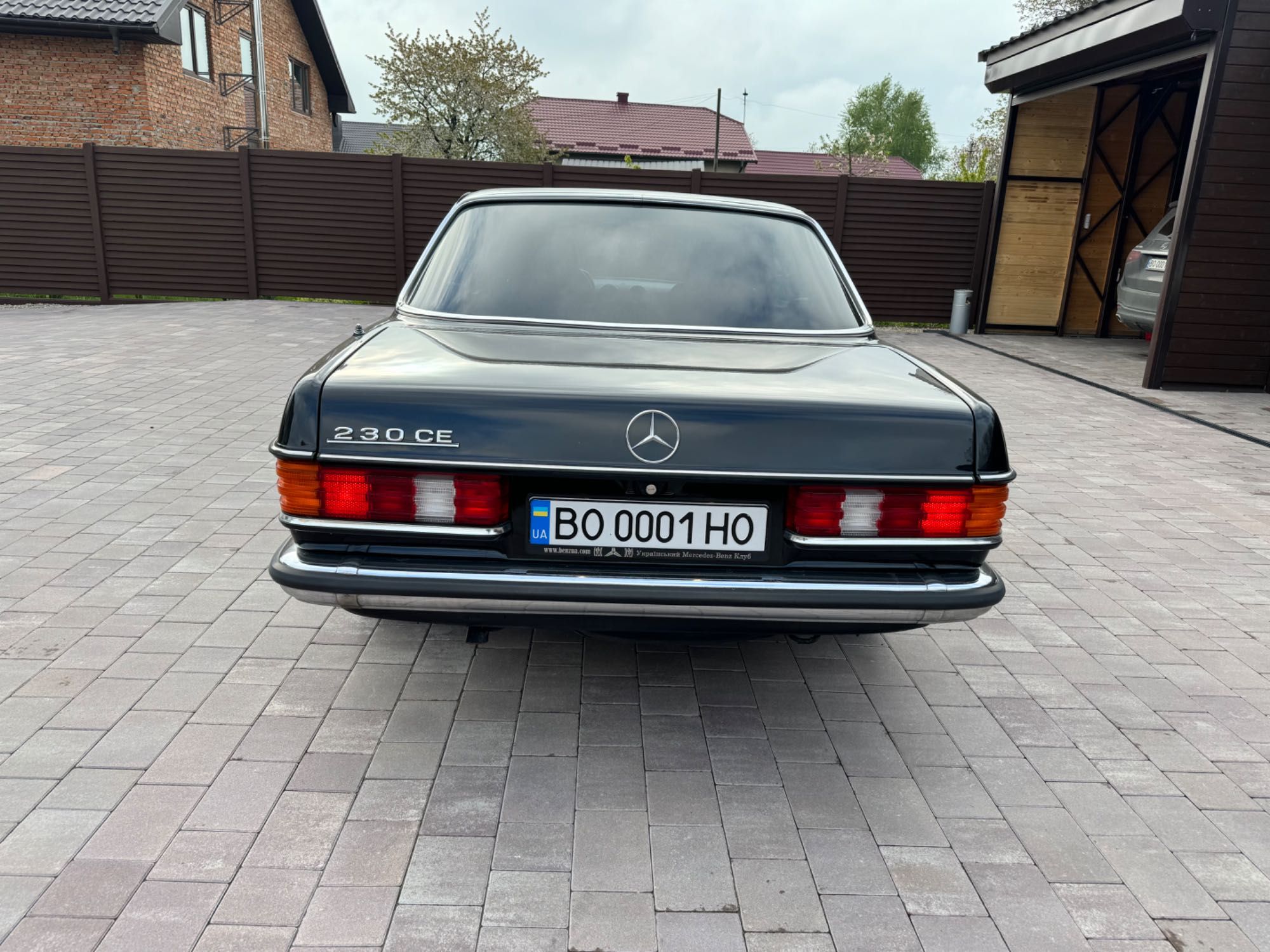 Mercedes 230 CE W123 COUPE