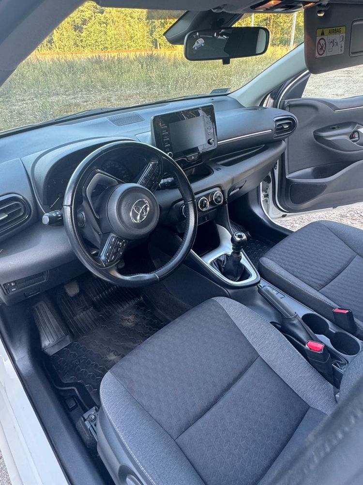 Toyota Yaris 1.5 Benzyna 2021