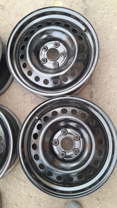 Диски r17 5x114.3 ет35 7j діа66.1 Ніссан-Рено.