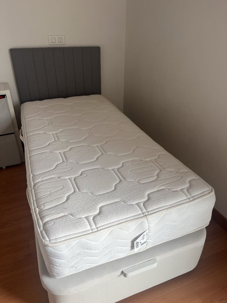 Colchão Molaflex 90x190cm em bom estado