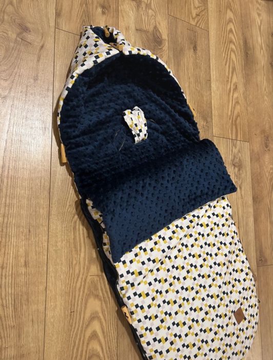 Piekny cieply spiworek Lanila