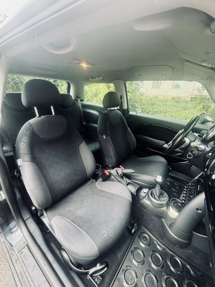 Продам mini cooper