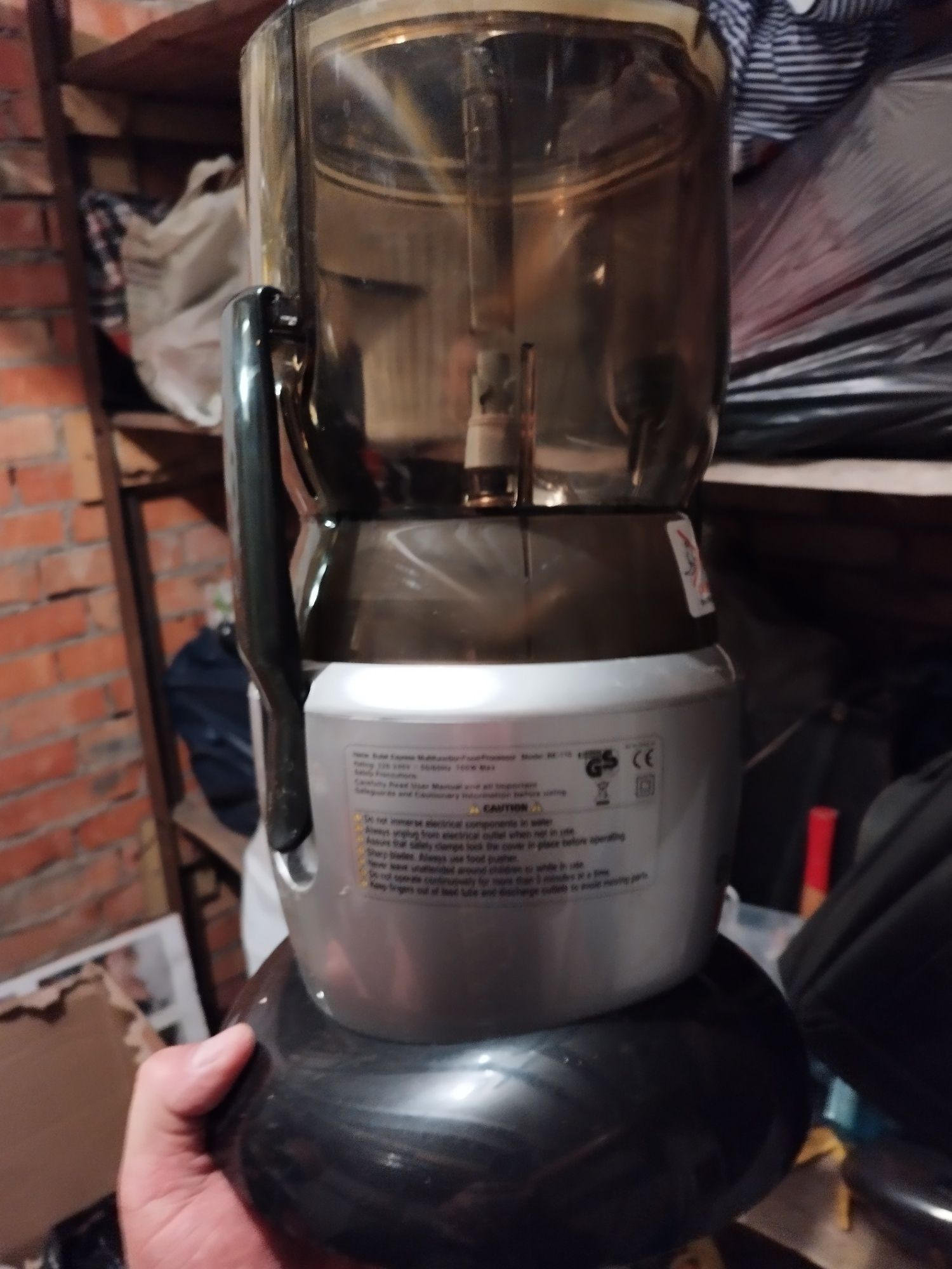 Urzadzenie do krojenia  robot