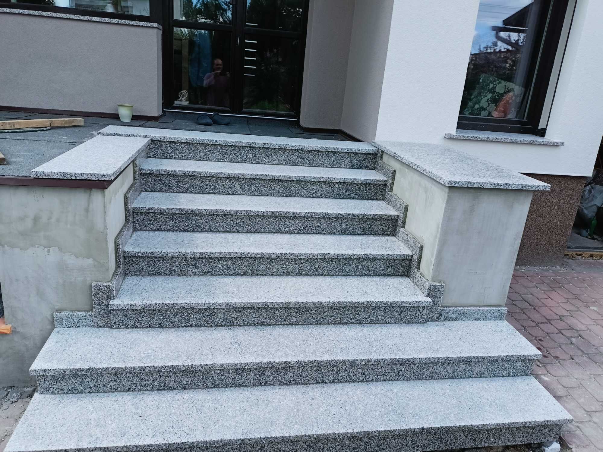 Nagrobki granitowe i Parapety