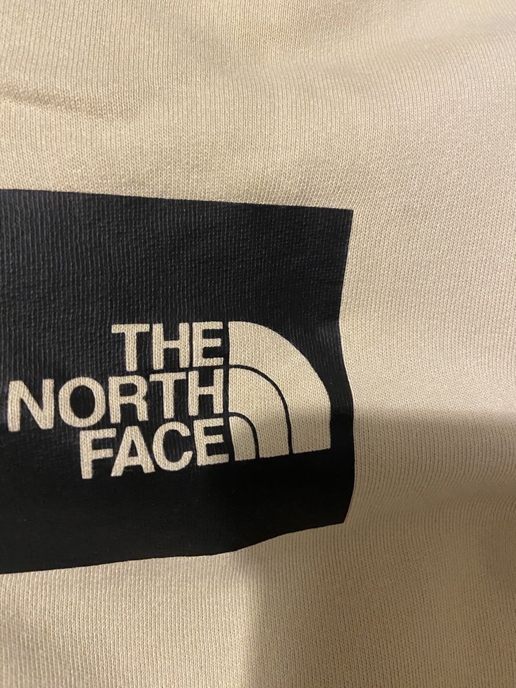 Swet- The North Face