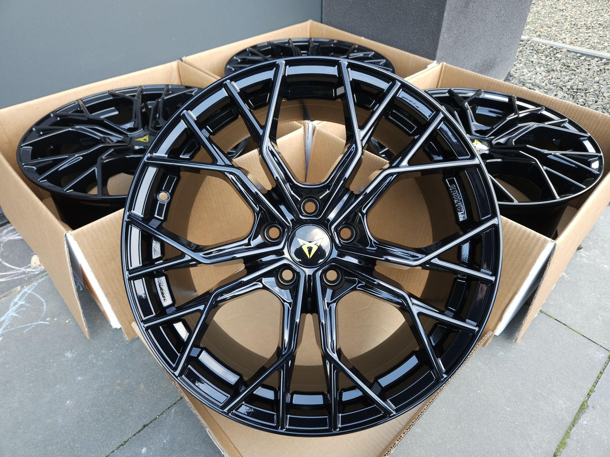 Cupra Leon 19 " Nowe 5x112 Seat Leon Felgi Czarne Alufelgi