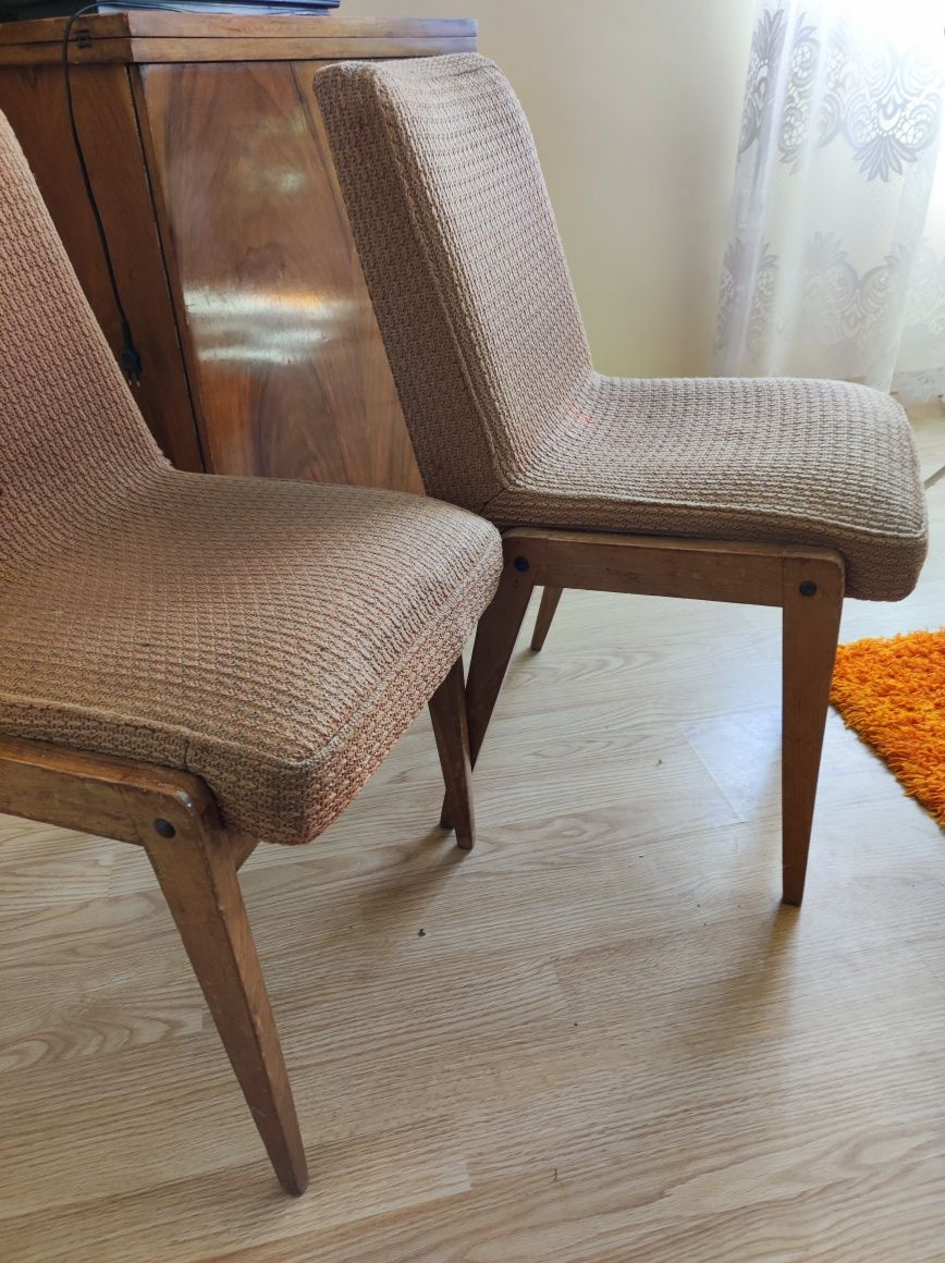 Krzesła PRL tapicerowane