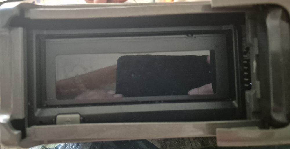 Vende-se  caixa de cd automóvel