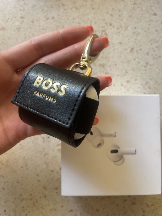 AirPods 2 оригиальный футляр