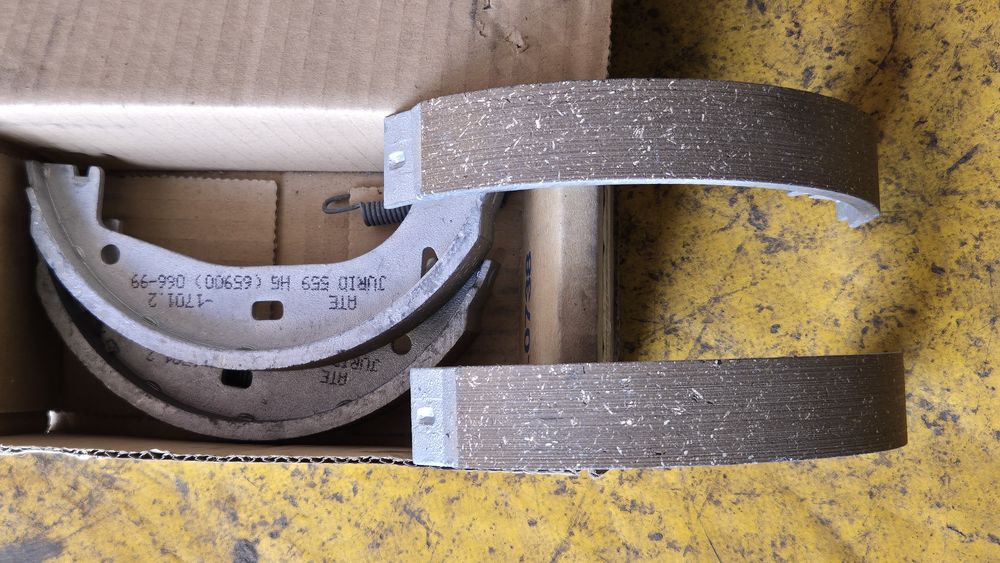 BMW Z1 Z3 E36 Zestaw Szczęk Hamulcowych 1.160 729 Nowe Oryginał BMW