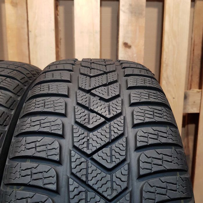 Pirelli Sottozero 3 215/60/16 7-6.5мм Шини Зимові 4шт з Європи б/в Р16