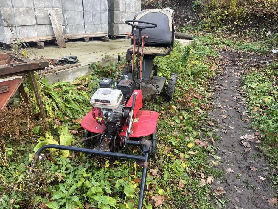 Мотоблок з адаптором з задними поворотними колесами