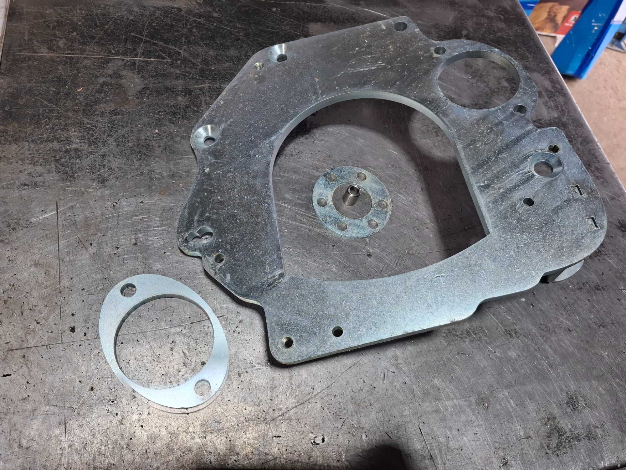 Flansza adapter do połączenia silnika 1,9TDI VW ze skrzynią vitary 1.6