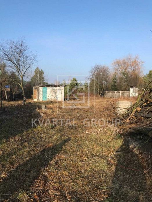 Земельна ділянка з виходом до озера.